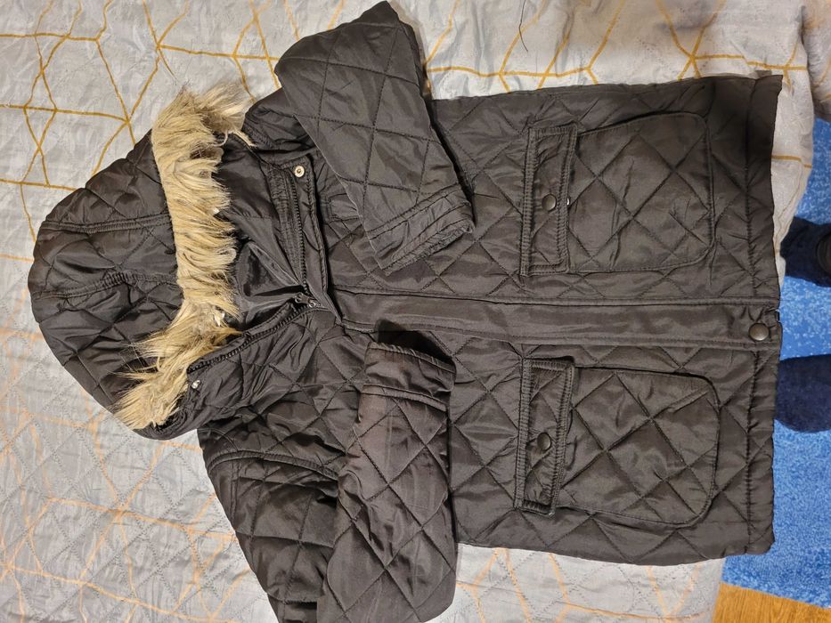 Geaca baieti 8-10 ani ( 140 ) culoarea negru, potrivita iarna