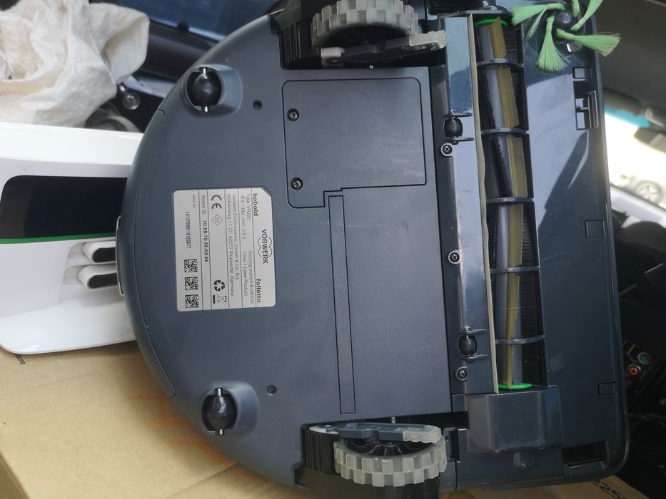 Robot aspirator Vorwerk Kobold VR200