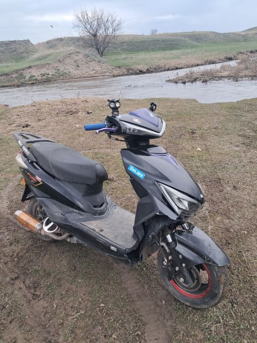 Скутер м8 на ходу