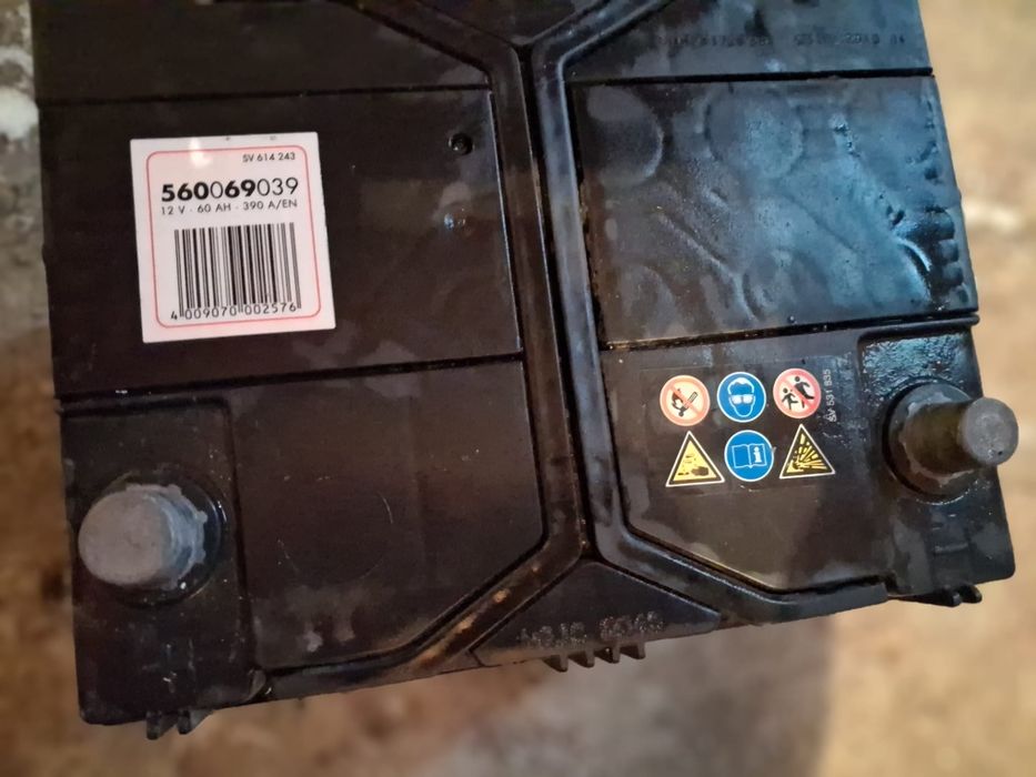 De vanzare are 60 ah