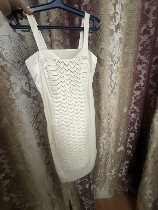 Продаю женское платье