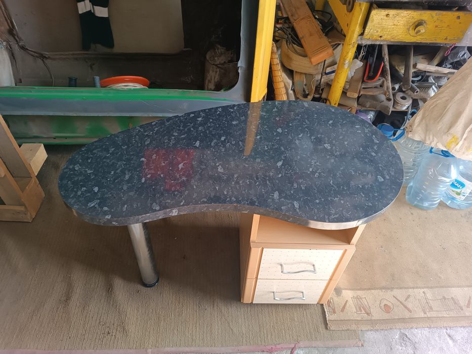 Столик не большой отдам