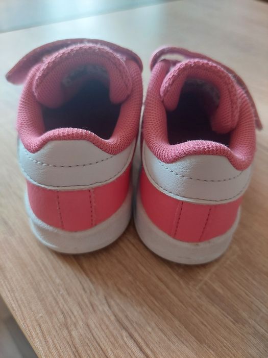 Adidas - детски спортни обувки