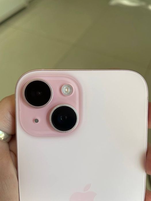 Продам Iphone 15