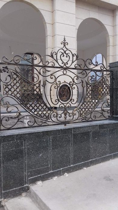 Darvoza va rishotka pirila