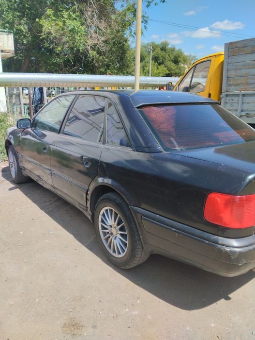 Продам Ауди 100 с4