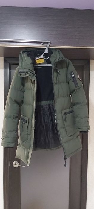 Продам куртку зимнюю.