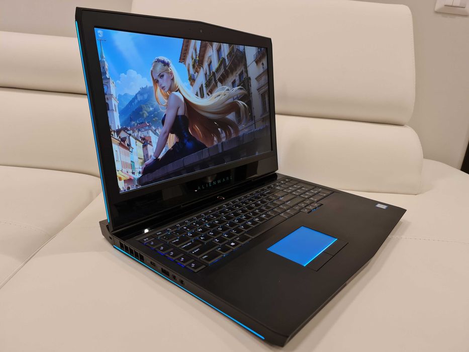 Laptop gaming Alienware 17,3 ,intel core i7 ,video 8 gb GTX ,ram 32 gb