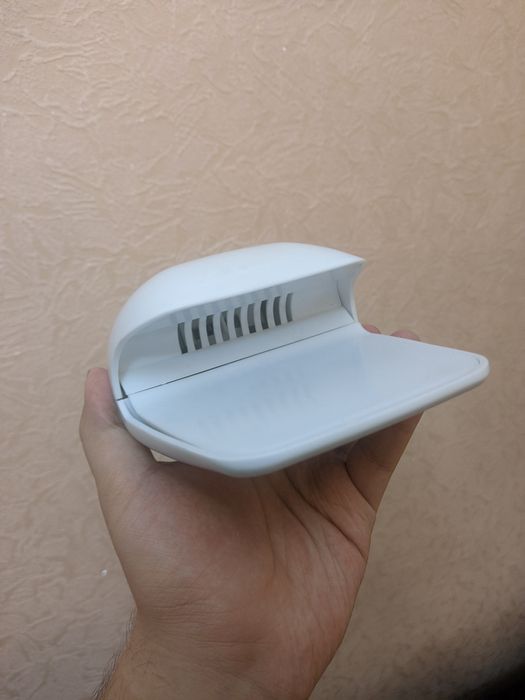 Сушилка для ногтей. Tirnoqlarini quritgich