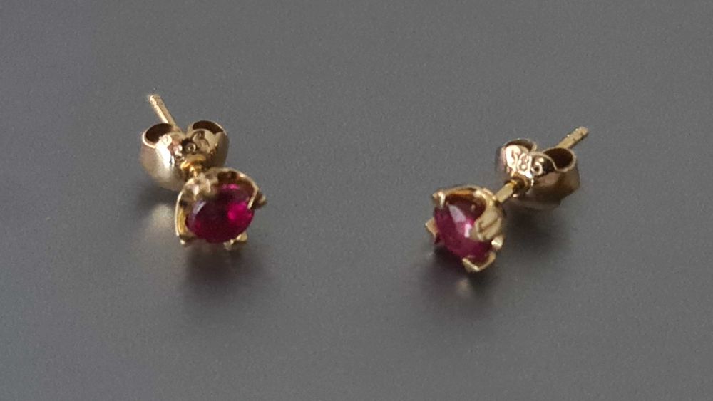 Cercei din aur galben 14k cu rubine naturale 0.50ct