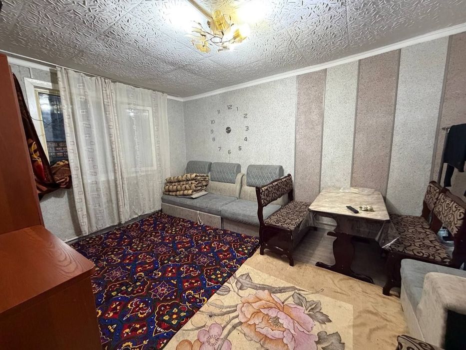 Продается 1 комнатная квартира в Янгихаётском районе Спутник 8