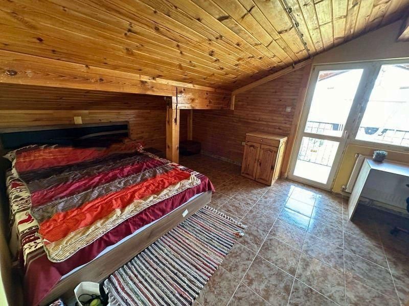 Дава се под наем Етаж от къща в София, Симеоново - 70 кв.м за 458.49 € - Снимка #4