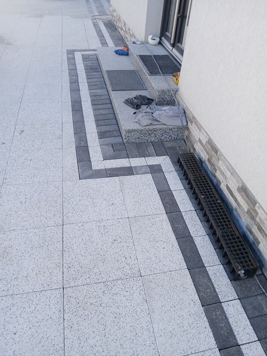 Montatori Pavaje cu o experiență de peste 15 ani în domeniu.