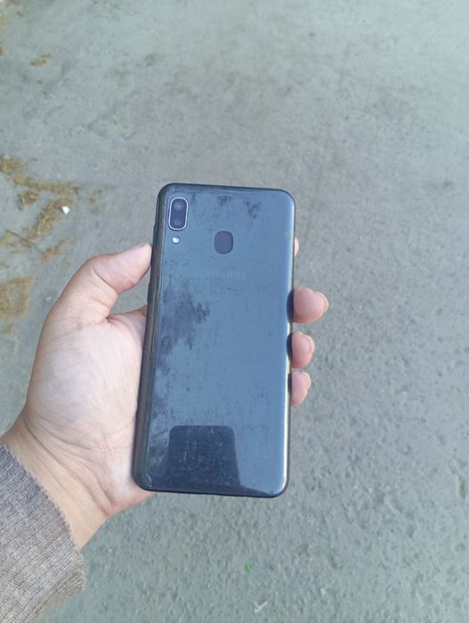 продается  samsung a 20