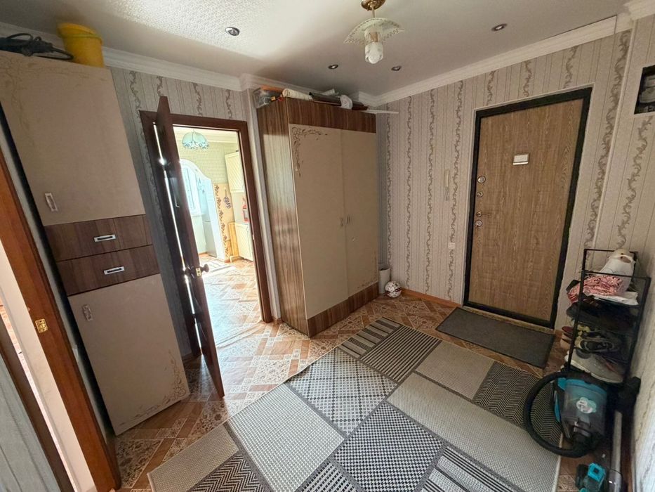 Продам 2 комн квартиру