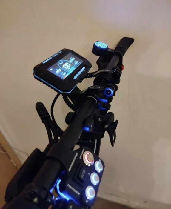 Новый электросамокат dualtron thunder 3