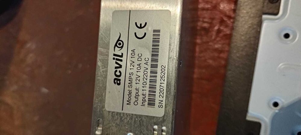 7 camere de supraveghere, DVR si sursa de alimentare