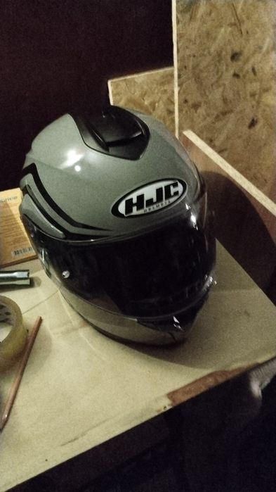 Продам мотошлем HJC C91N