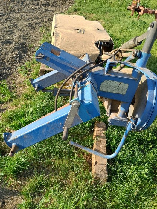 Vând cositoare agricola cu 5 tamburi