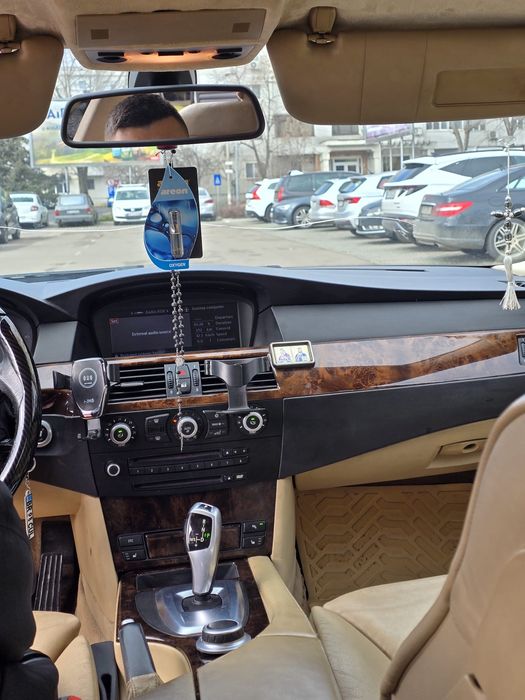 Vând urgent BMW E60