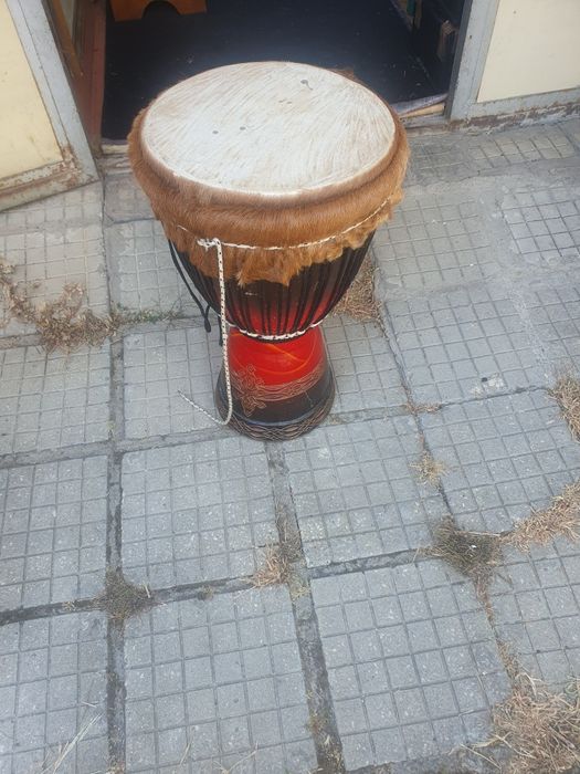 Голяма тарамбука,джембе