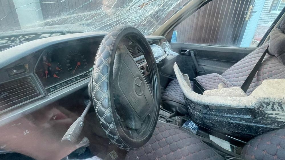 Мерседес 190 обем 2 автомат