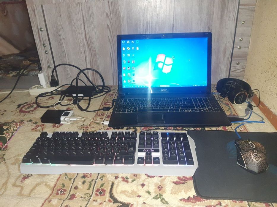 Noutbuk sotiladi holati yahshi