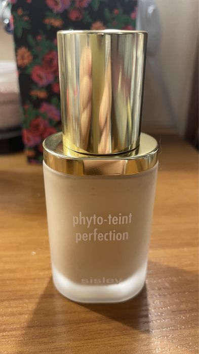 SISLEY phyto-teint perfection фон дьо тен флуид