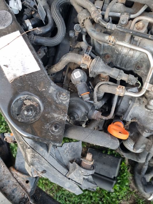 Дюзи и помпа за 2.0 тди 140 коня Фолксваген Джета Голф 6 Пасат 7 Ауди