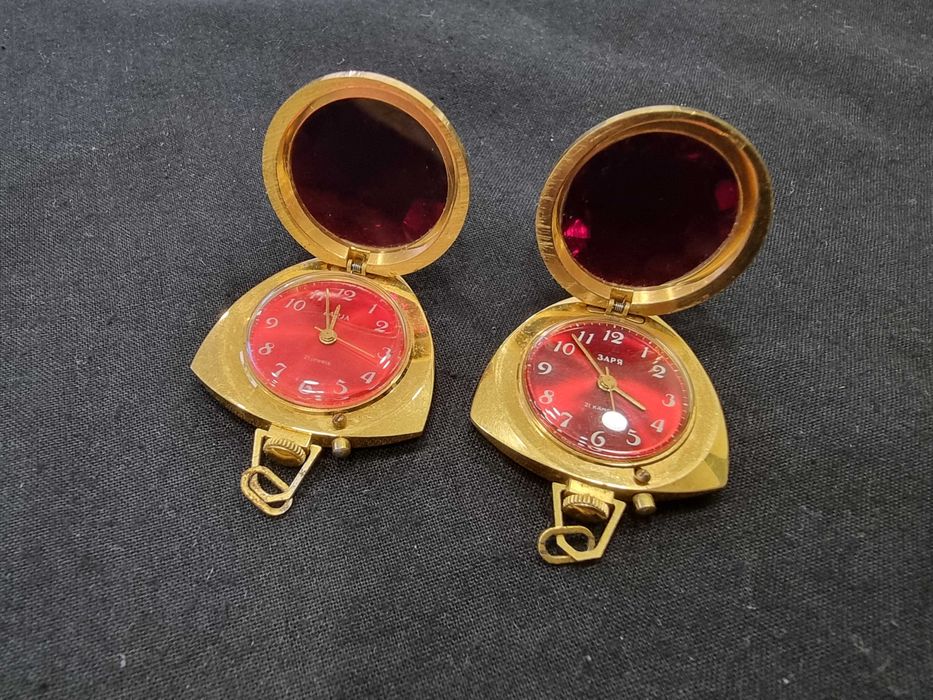 Съветки часовник ЗАРЯ- позлатен