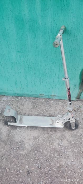 Продам самокаты 2 штуки
