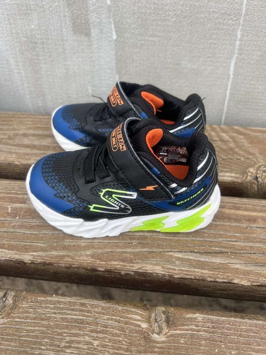 Детски светещи маратонки