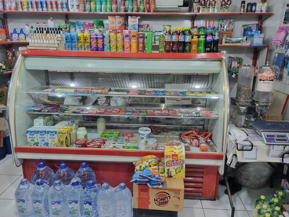 Продается витринный холодильник vitrina holodilnik sotiladi