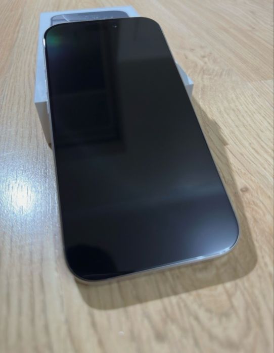 Iphone 16 pro в отличном состоянии