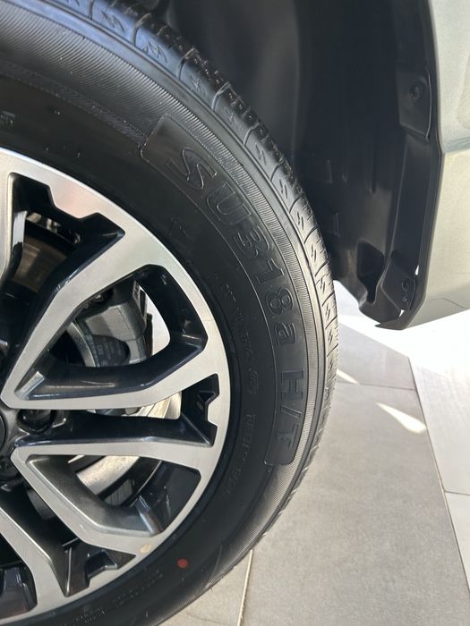 Новые шины, комплект R18-245/60