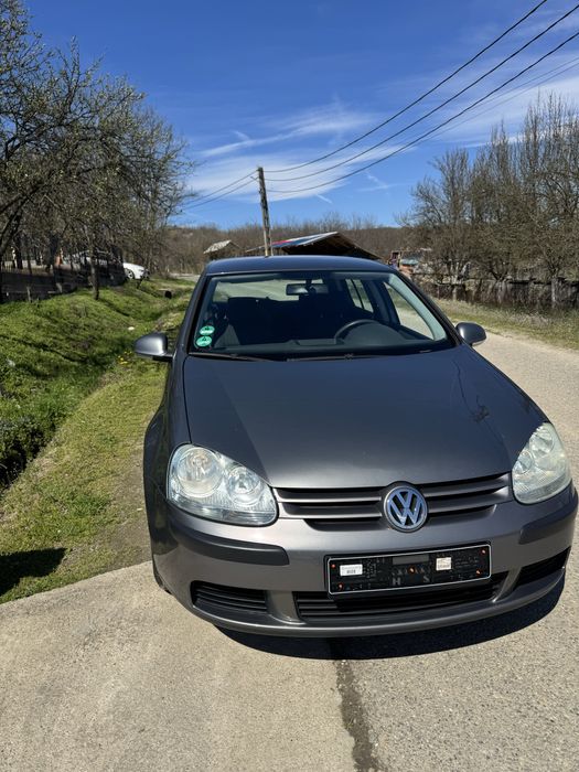Vw golf 5 1.6 mpi 102 CP