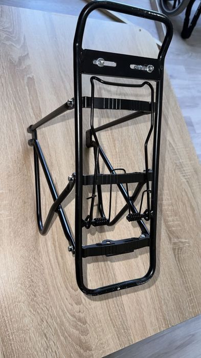 Велосипед зарослях