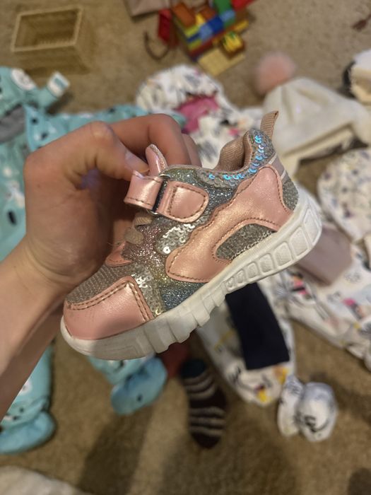 Детские вещи от 6 месяцев