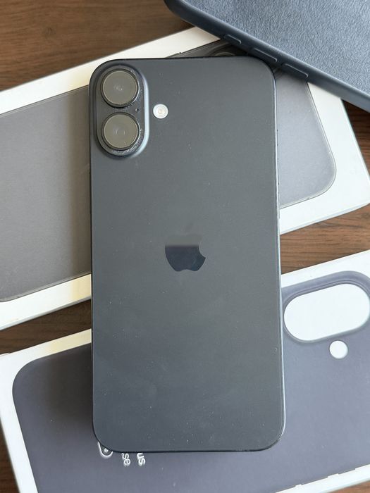 iPhone 16 Plus 128 Black 100% Батерия с оригинален Apple Magsafe Silicone Case