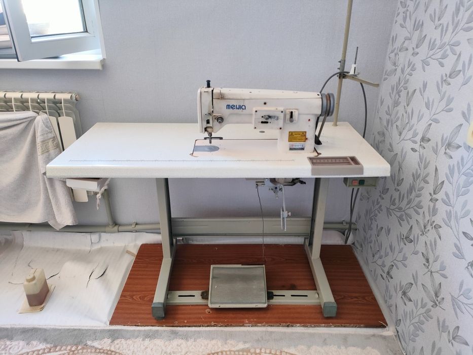 Продается швейная машина MEIJIA