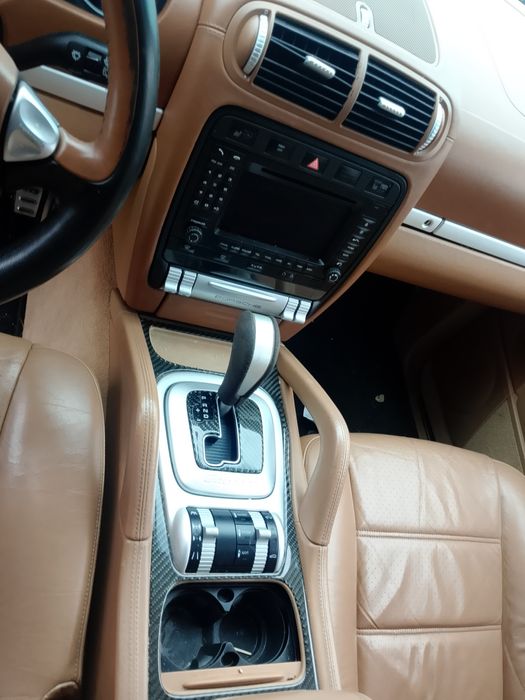 Porsche Cayenne 4.5 V8 Turbo,450 к.с. , автоматик ,10 броя на части