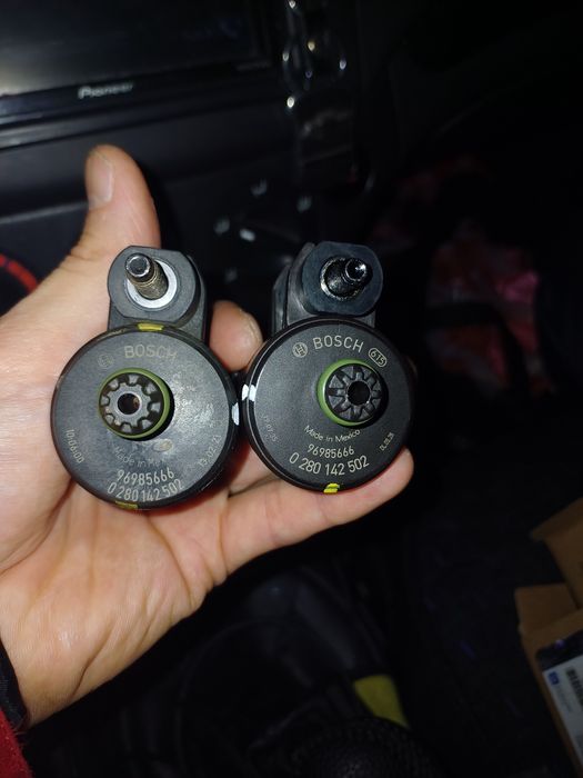 Клапан апсорбера Шевроле нехсия Равон Р3 Кобальт  орегенал