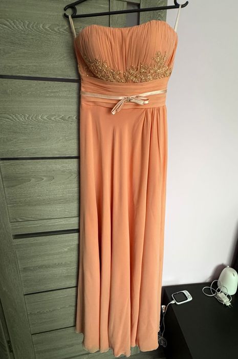 Бална Рокля - цвят праскова