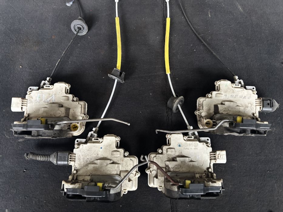 Брави ауди а4 - audi a4