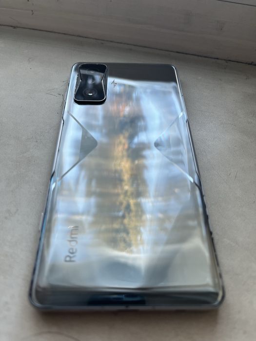 Продам Poco F4 GT