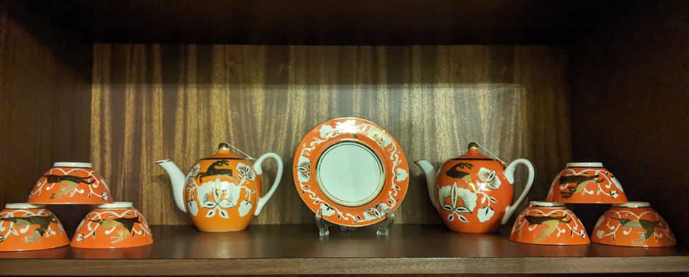 Сервизный комплект "Золотой олень"