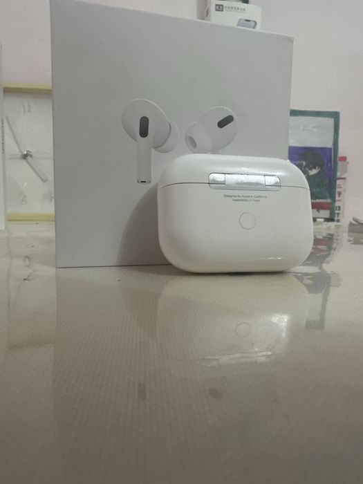 AirPods pro 1 поколение продается