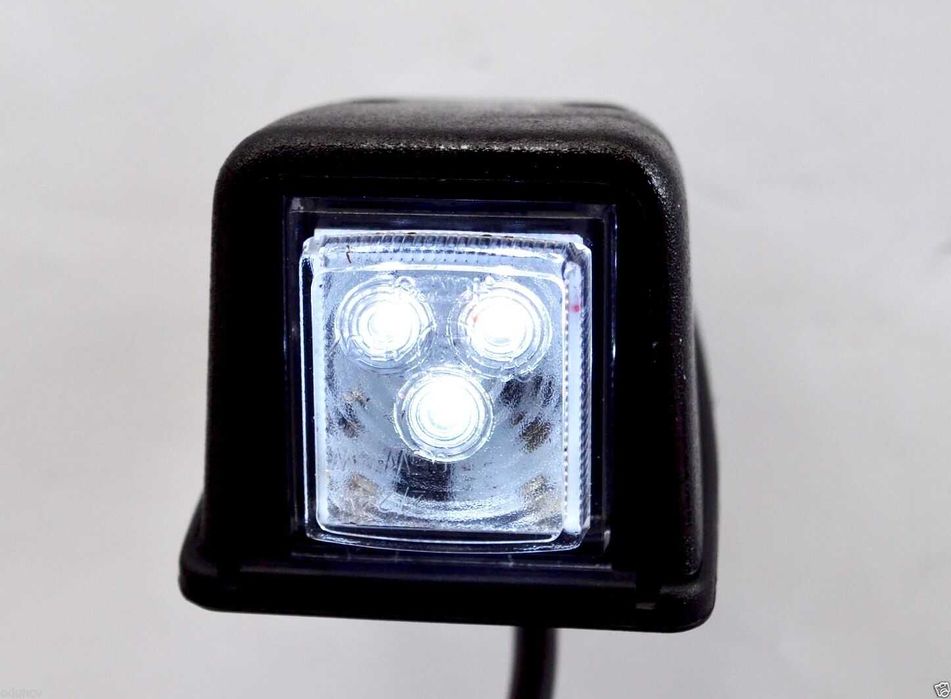 1бр. ЛЕД LED габарити за ъгъл покрив 12-24 волта  3 цвята , Полша