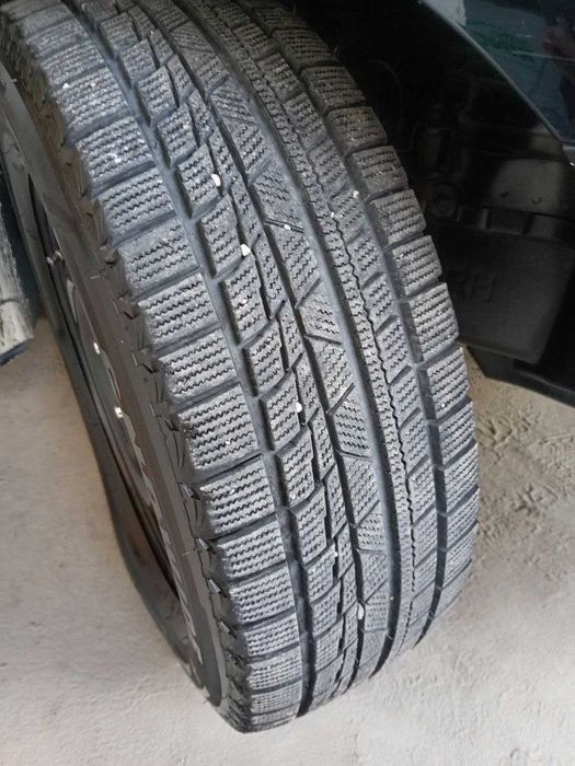 Продаются диски с шинами