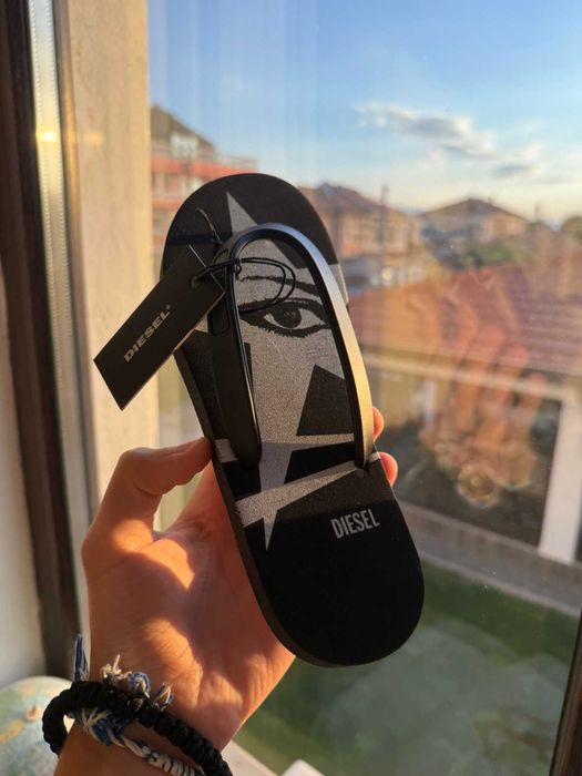 Чехли Diesel чисто нови 34 номер